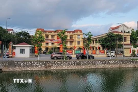 Xã Đình Dù khang trang, giàu đẹp. (Ảnh: Mạnh Khánh/TTXVN)