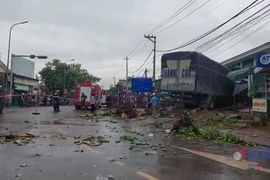 Kinh hoàng xe tải đâm thẳng vào chợ, 3 người chết và nhiều người bị thương