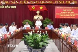 Quang cảnh hội nghị Sóc Trăng, Hậu Giang và thành phố Cần Thơ phối hợp sắp xếp, sáp nhập. (Ảnh: Ngọc Thiện/TTXVN)