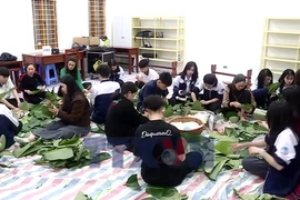 Đưa Tết vào trường học: Gieo mầm văn hóa, nuôi dưỡng tình yêu dân tộc 