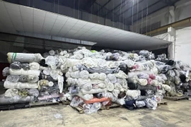 Kho tang vật các cuộn vải vi phạm. (Nguồn: Bộ Công Thương)