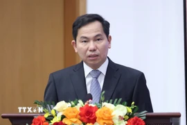 Tổng Thư ký Quốc hội, Chủ nhiệm Văn phòng Quốc hội Lê Quang Mạnh chủ trì họp báo. (Ảnh: TTXVN phát)