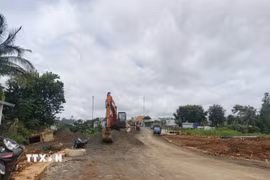 Dự án đường Hùng Vương, (phường Tân Lập) được giải phóng mặt bằng sau nhiều năm vướng mắc. (Ảnh: Tuấn Anh/TTXVN)