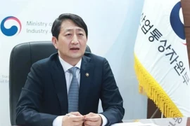 Bộ trưởng Thương mại Hàn Quốc Ahn Duk Geun. (Nguồn: Korea News)