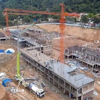 Một góc của dự án Trường PTNT liên cấp Tiểu học và THCS xã biên giới Phong Thổ đang hình thành lên giữa núi rừng Tây Bắc phục vụ cho con em đồng bào các dân tộc nới biên viễn Lai Châu. (Ảnh: Quý Trung/TTXVN)