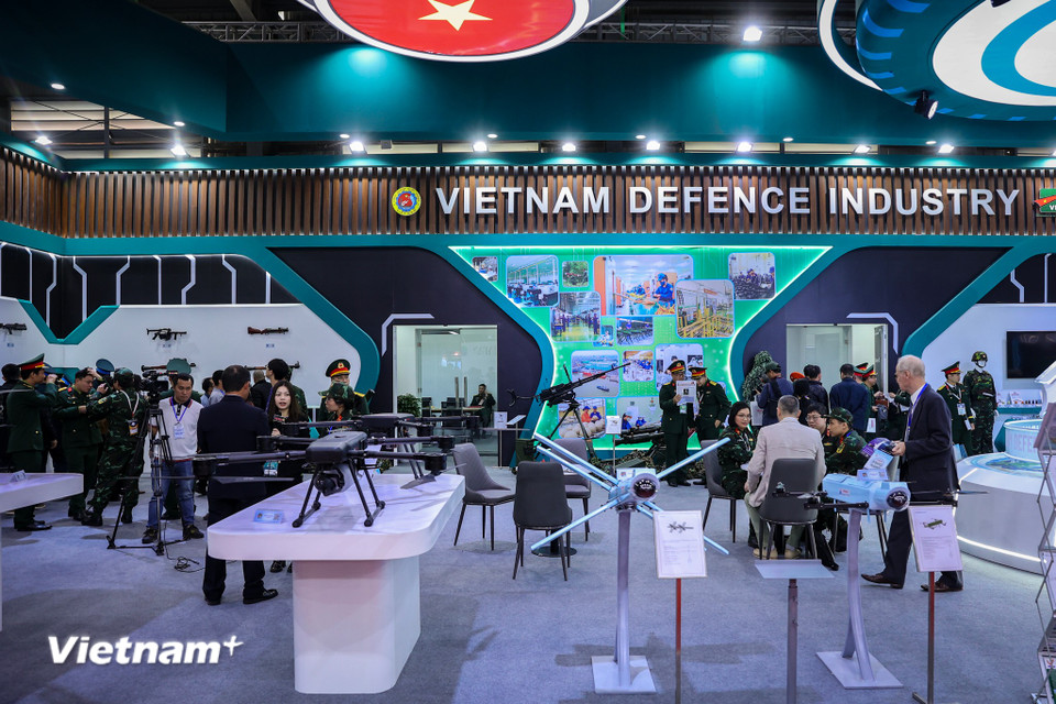 Các sản phẩm này phục vụ nhiệm vụ trinh sát, chỉ thị mục tiêu và tấn công chính xác, giúp lực lượng vận hành chủ động trong mọi tình huống. (Ảnh: Hoài Nam/Vietnam+)