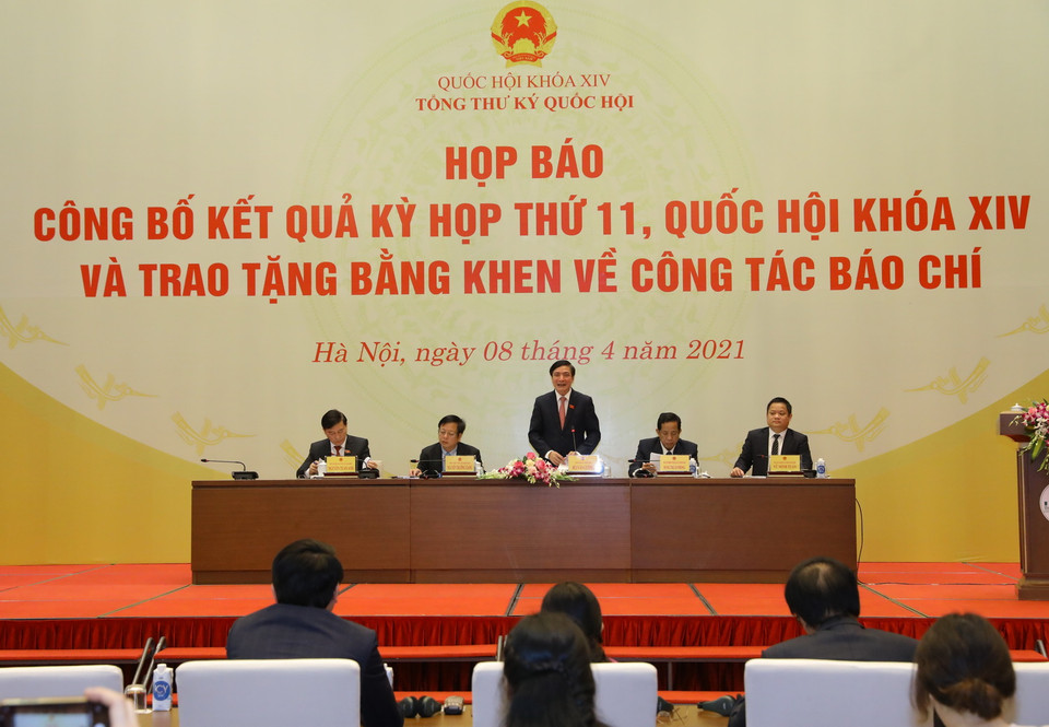 Tổng Thư ký, Chủ nhiệm Văn phòng Quốc hội Bùi Văn Cường chủ trì. (Ảnh: Văn Điệp/TTXVN)