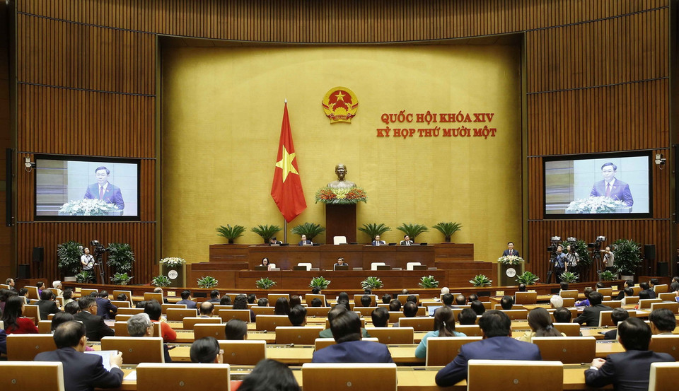 Chủ tịch Quốc hội Vương Đình Huệ phát biểu bế mạc kỳ họp. (Ảnh: Doãn Tấn/TTXVN)