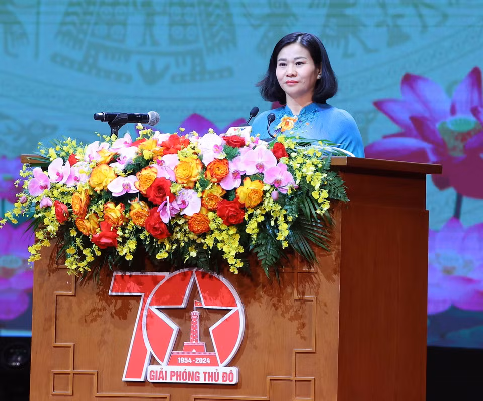 Đồng chí Nguyễn Thị Tuyến, Ủy viên Trung ương Đảng, Phó Bí thư Thường trực Thành ủy Hà Nội phát biểu khai mạc. (Ảnh: Văn Điệp/TTXVN)