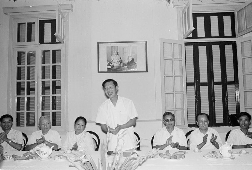 Lễ ra mắt Ủy ban Việt Nam đoàn kết với nhân dân Chile nhằm thắt chặt hơn nữa tình hữu nghị và đoàn kết chiến đấu của nhân dân hai nước năm 1976. (Ảnh: Thế Trung/TTXVN)