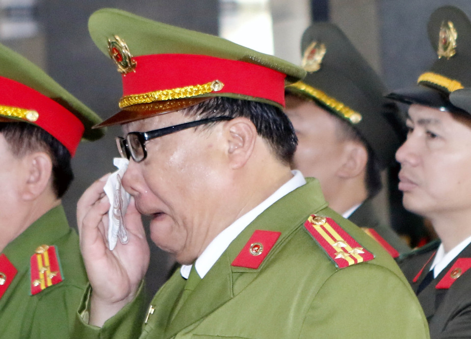 Lực lượng Công an Thành phố Hồ Chí Minh viếng nguyên Tổng Bí thư Đỗ Mười. (Ảnh:Hoàng Hải/TTXVN)