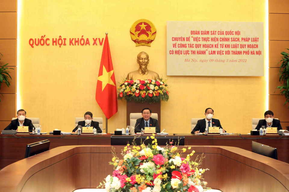  Chủ tịch Quốc hội Vương Đình Huệ phát biểu tại buổi làm việc với Ủy ban Nhân dân thành phố Hà Nội về công tác quy hoạch. (Ảnh: An Đăng/TTXVN)