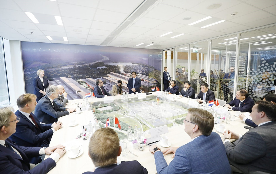 Quang cảnh Hội thảo Bàn tròn “Đổi mới sáng tạo và Sản xuất công nghệ cao” với các CEO Khu công nghệ cao Brainport. (Ảnh: Dương Giang/TTXVN)