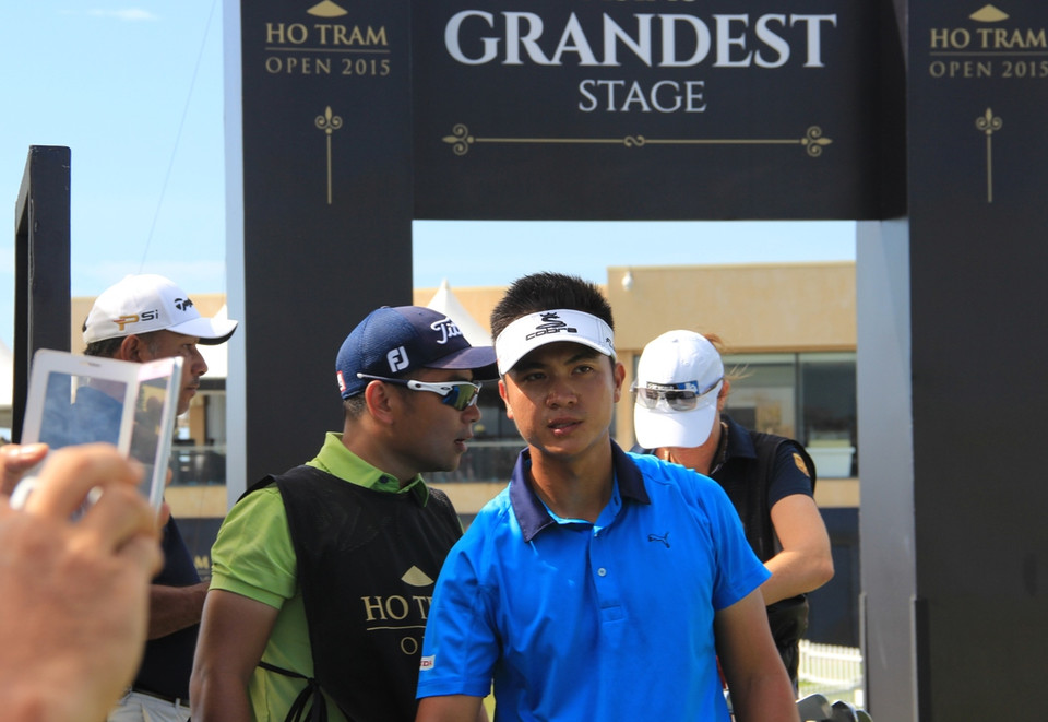 Hồ Tràm Open 2015 đã diễn ra vô cùng hấp dẫn và kịch tính, thu hút được rất nhiều sự quan tâm của những người yêu bộ môn golf trong nước và quốc tế. (Trần Long/Vietnam+)