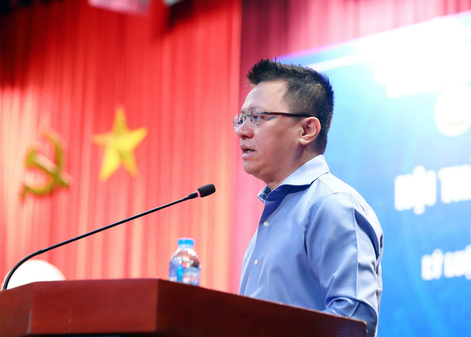 Ông Lê Quốc Minh, Ủy viên Trung ương Đảng, Phó Trưởng ban Tuyên giáo Trung ương, Tổng Biên tập Báo Nhân dân, phát biểu. (Ảnh: Phạm Kiên/TTXVN)