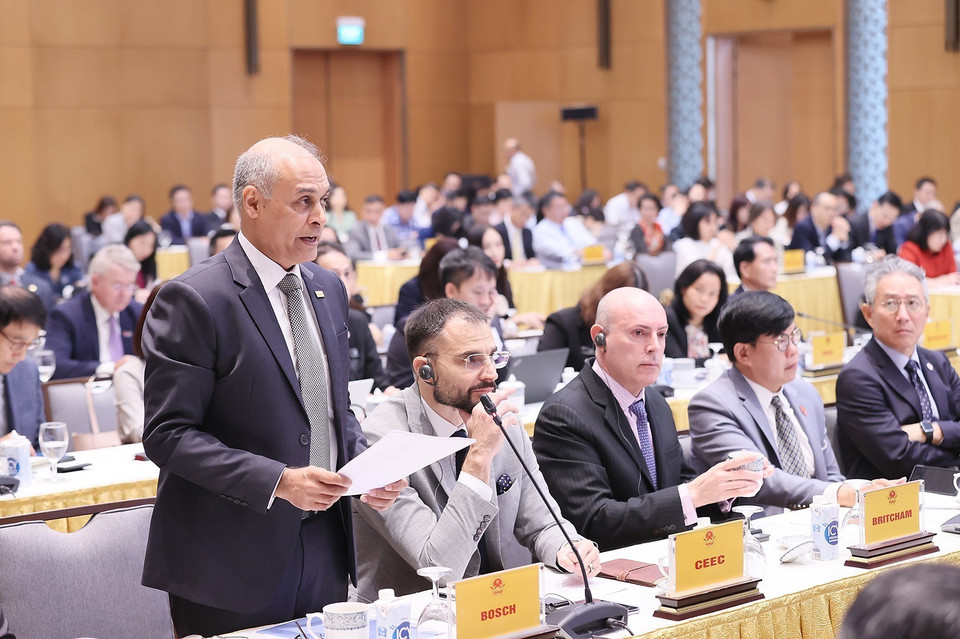 Ông Gaur Dattatreya, Tổng Giám đốc Điều hành Công ty Bosch Global Software Technologies, phát biểu. (Ảnh: Dương Giang/TTXVN)