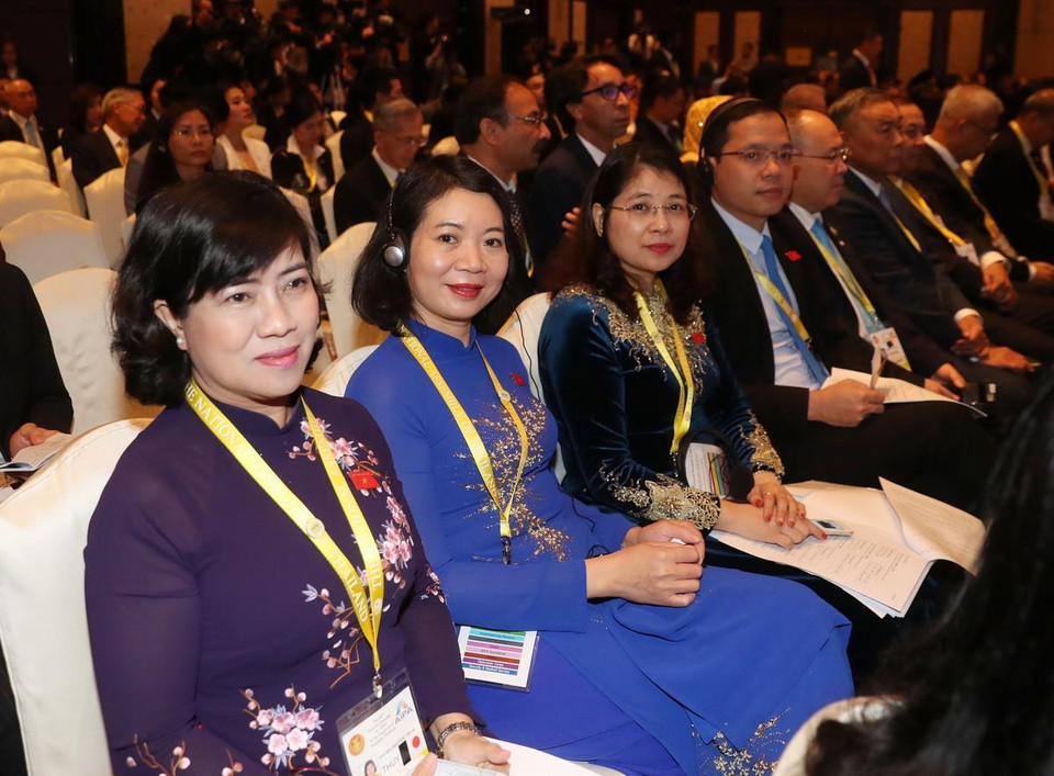 Đoàn đại biểu Việt Nam tham dự Phiên họp toàn thể thứ nhất. (Ảnh: Trọng Đức/TTXVN)