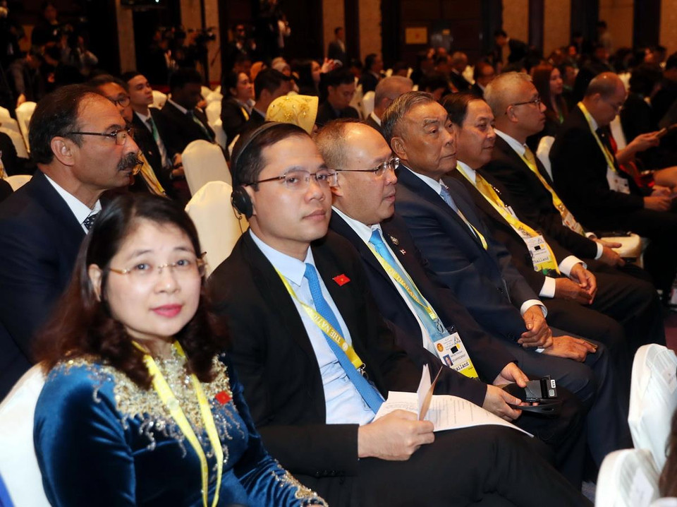 Đoàn đại biểu Việt Nam tham dự Phiên họp toàn thể thứ nhất. (Ảnh: Trọng Đức/TTXVN)