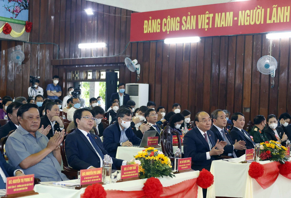 Chủ tịch nước Nguyễn Xuân Phúc tham dự buổi lễ. (Ảnh: Thống Nhất/TTXVN) 