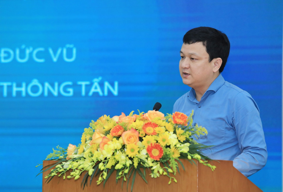 Giám đốc Trung tâm Kỹ thuật Nguyễn Đức Vũ trình bày tham luận tại Hội nghị. (Ảnh: Tuấn Anh/TTXVN)