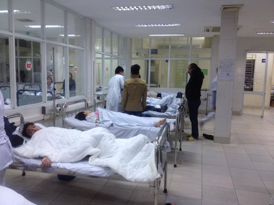 La liệt người nằm trong viện. (Ảnh: Minh Sơn/Vietnam+)