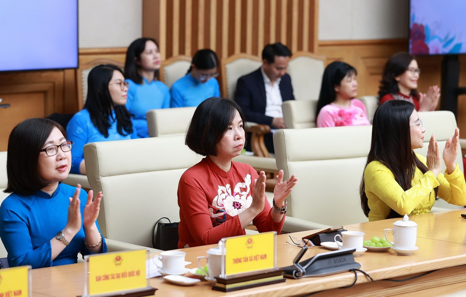 Đại diện nữ lãnh đạo, quản lý các cơ quan Trung ương tham dự buổi gặp. (Ảnh: Dương Giang/TTXVN)