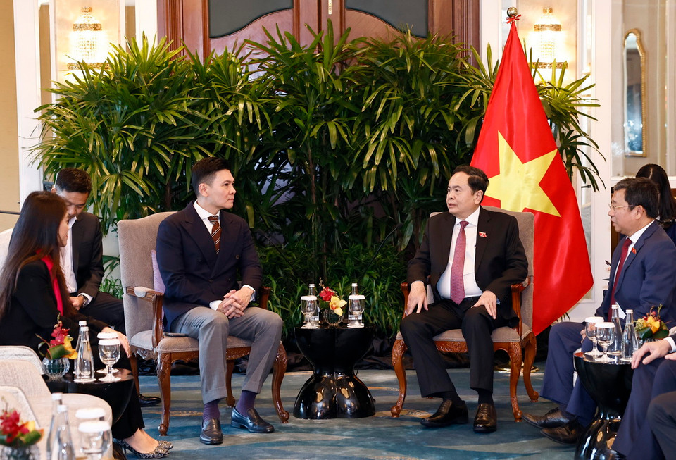 Chủ tịch Quốc hội Trần Thanh Mẫn tiếp Tổng giám đốc Sembcorp Development, kiêm Chủ tịch Hội đồng quản trị VSIP Group Lee Ark Boon. (Ảnh: Doãn Tấn/TTXVN)