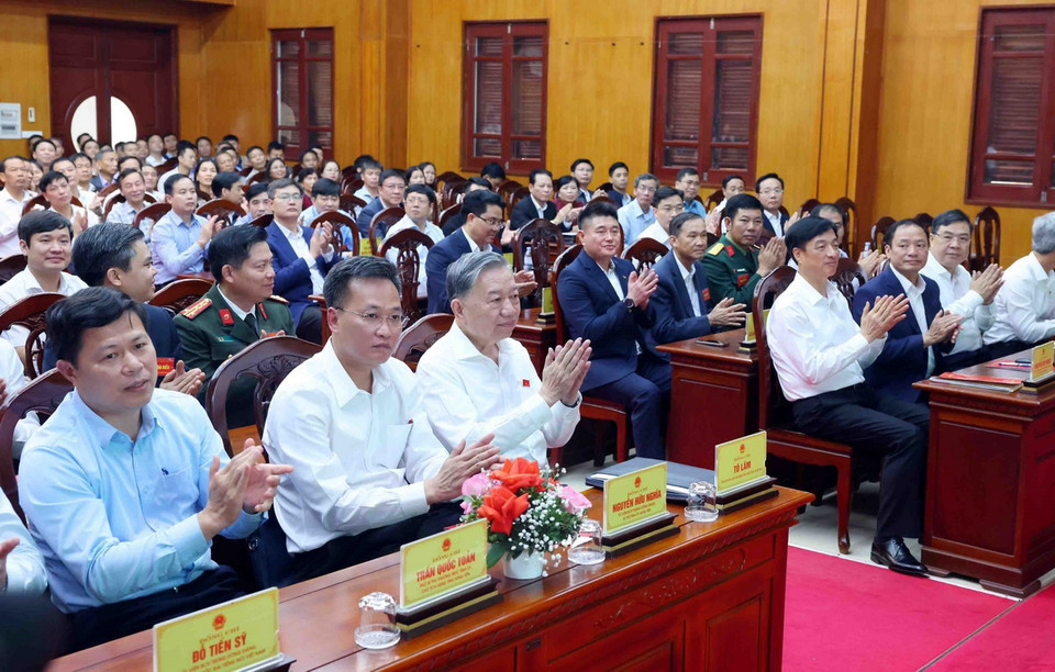 Tổng Bí thư Tô Lâm dự Hội nghị Đại biểu Quốc hội tiếp xúc cử tri sau Kỳ họp thứ 8, Quốc hội khóa XV tại thành phố Hưng Yên. (Ảnh: Phạm Kiên/TTXVN)