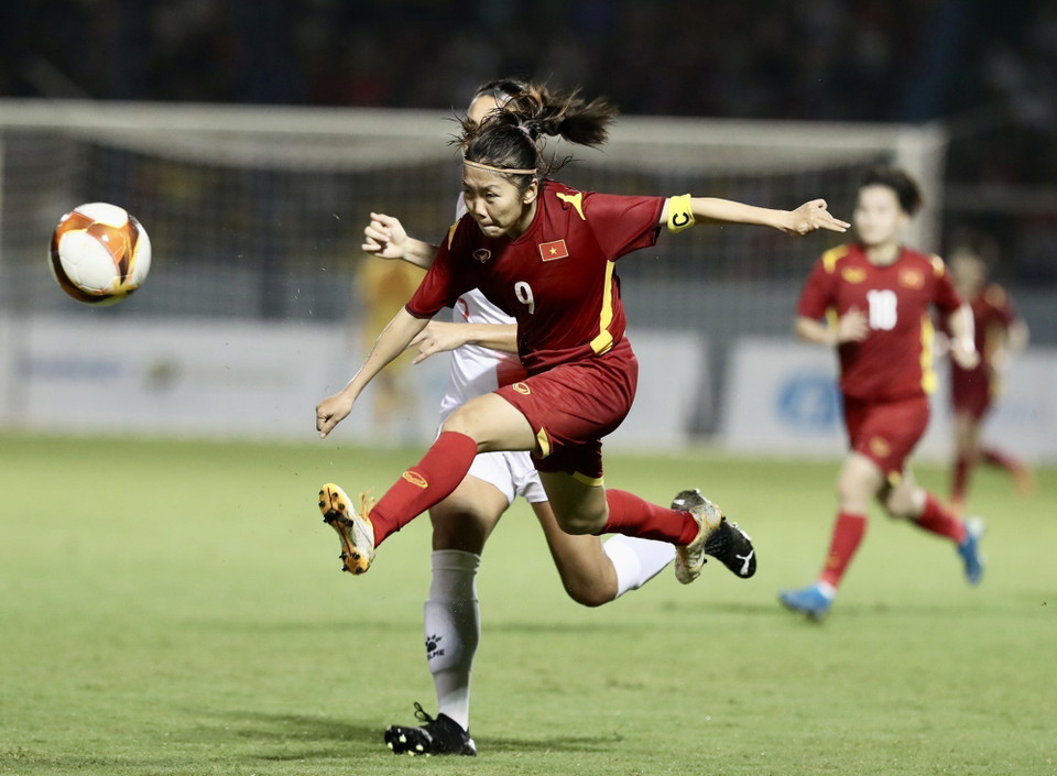 Đại hội thể thao Đông Nam Á lần thứ 31 kết thúc bằng thắng lợi rực rỡ của Đoàn thể thao Việt Nam, trong đó cả hai đội tuyển bóng đá U23 nam và nữ quốc gia đều giành được tấm huy chương Vàng danh giá. 