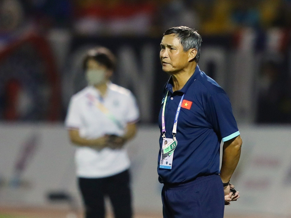 HLV Mai Đức Chung - nhà cầm quân tài ba đã đưa bóng đá nữ Việt Nam đi từ thắng lợi này đến thắng lợi khác để khẳng định ngôi vị số 1 Đông Nam Á. (Ảnh: TTXVN)