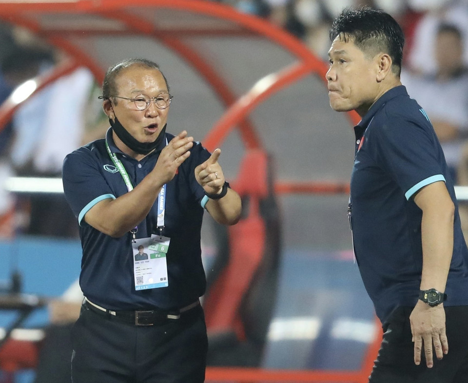 HLV Park Hang-seo xuất sắc dẫn dắt đội tuyển bóng đá nam U23 Việt Nam bảo vệ thành công tấm huy chương Vàng tại SEA Games. (Ảnh: TTXVN)