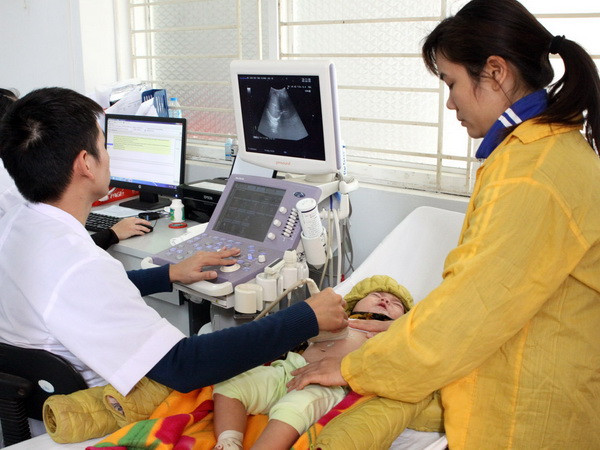 Bệnh viện Sản – Nhi Bắc Giang đầu tư trang thiết bị y tế hiện đại giúp chẩn đoán, điều trị chính xác cho người bệnh. (Ảnh: Dương Ngọc/TTXVN)