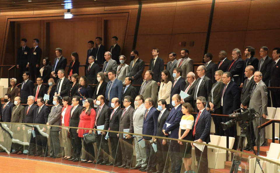 Trong ảnh: Các đại sứ, đại biện đại diện các nước, các tổ chức quốc tế dự phiên khai mạc Kỳ họp thứ 10, Quốc hội khóa XIV. (Ảnh: Văn Điệp/TTXVN)