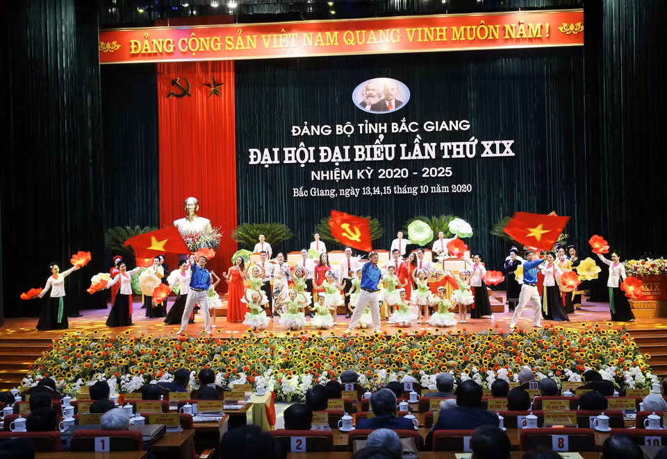 Tiết mục văn nghệ chào mừng Đại hội. (Ảnh: Doãn Tấn/TTXVN)