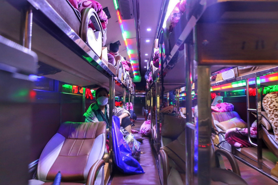 Chuyến Hà Nội-Cao Bằng tối nay có 21 hành khách. (Ảnh: Tuấn Đức/TTXVN)