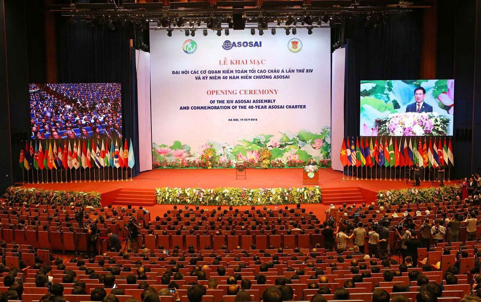 Ông Hồ Đức Phớc, Ủy viên Trung ương Đảng, Tổng Kiểm toán Nhà nước Việt Nam, Trưởng Ban Tổ chức Đại hội ASOSAI 14 phát biểu chào mừng. (Ảnh: TTXVN)