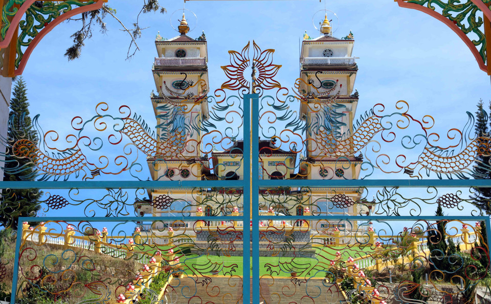 Thánh thất Đa Phước hay Thánh thất Đà Lạt là một Thánh thất Cao Đài thuộc Tòa Thánh Tây Ninh nằm ở phường 11, thành phố Đà Lạt, tỉnh Lâm Đồng. (Ảnh: Nhật Anh/TTXVN)