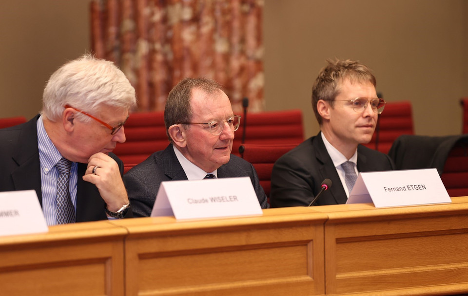 Chủ tịch Nghị viện Luxembourg Fernand Etgen phát biểu. (Ảnh: Dương Giang/TTXVN)