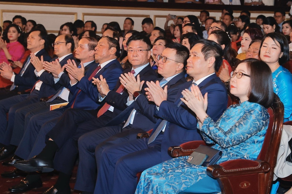 Đại biểu tham dự Lễ trao Giải Báo chí toàn quốc “Vì sự nghiệp phát triển Văn hóa, Thể thao và Du lịch” lần thứ hai. (Ảnh: Minh Quyết/ TTXVN)