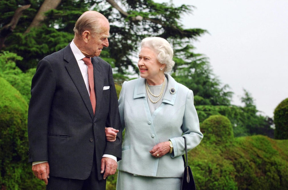 Năm 2007, Nữ hoàng Elizabeth II và Thân vương Philip tổ chức lễ kỷ niệm đám cưới kim cương tại Broadlands ở Hampshire. (Nguồn: PA)