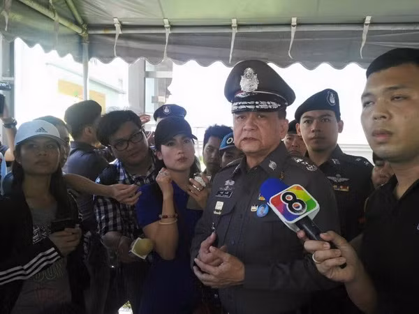 Chỉ đạo cuộc tái dựng là Người phát ngôn cảnh sát Thái Lan, Trung tướng Prawut Thanonsri.
