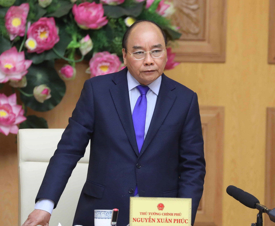 Tại cuộc họp Thường trực Chính phủ ngày 30/1 vừa qua, Thủ tướng Nguyễn Xuân Phúc một lần nữa nhấn mạnh quan điểm chỉ đạo phải “chống dịch như chống giặc;” kiên quyết ngăn chặn dịch bệnh viêm đường hô hấp cấp do chủng mới của virus corona mới (2019-nCoV) gây ra, kể cả phải chấp nhận thiệt hại về kinh tế; bảo đảm an toàn tính mạng, sức khỏe người dân. (Ảnh: Thống Nhất/TTXVN)