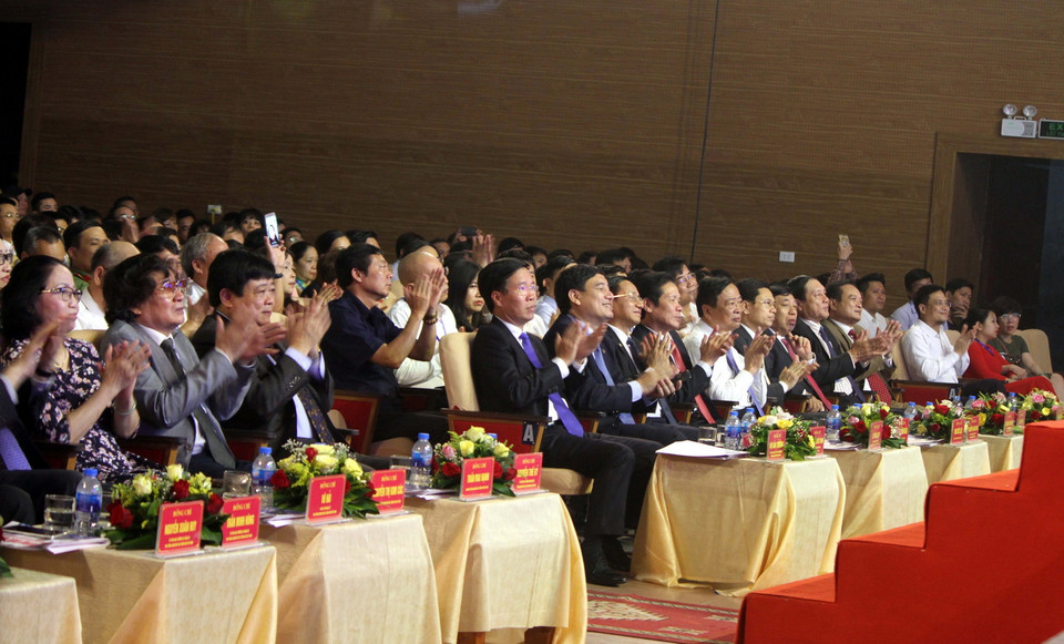 Các đại biểu tham dự tại lễ Bế mạc. Ảnh: (Ảnh: Tá Chuyên/TTXVN) 