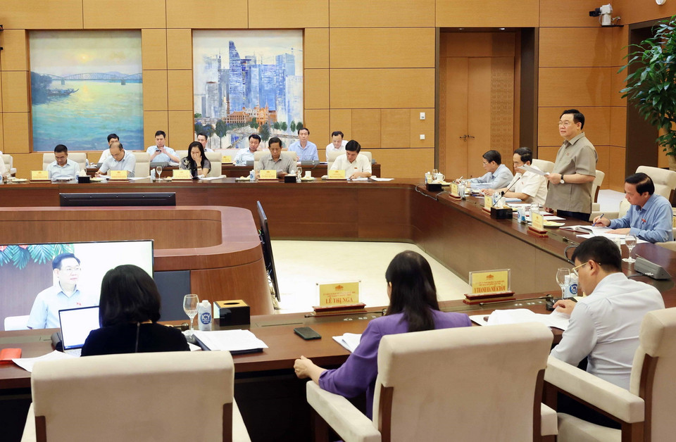 Chủ tịch Quốc hội Vương Đình Huệ phát biểu chỉ đạo. (Ảnh: Nhan Sáng/TTXVN)