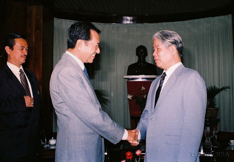 Tổng Bí thư Đỗ Mười tiếp Thủ tướng Malaysia Mahathir Mohamad thăm chính thức Việt Nam, ngày 21/4/1992. (Ảnh: Kim Hùng/TTXVN)