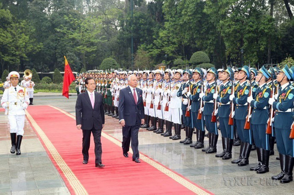 Thủ tướng Nguyễn Tấn Dũng chủ trì lễ đón Thủ tướng Malaysia Najib Tun Razak thăm chính thức Việt Nam từ 3-5/04/2014. (Ảnh: Đức Tám/TTXVN)