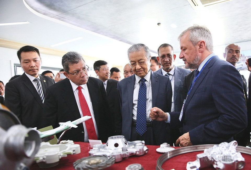 Thủ tướng Malaysia Mahathir Mohamad thăm Nhà máy Yamaha Motor Việt Nam trong Khu Công nghiệp Nội Bài, ngày 28/8/2019. (Ảnh: Dương Giang/TTXVN)