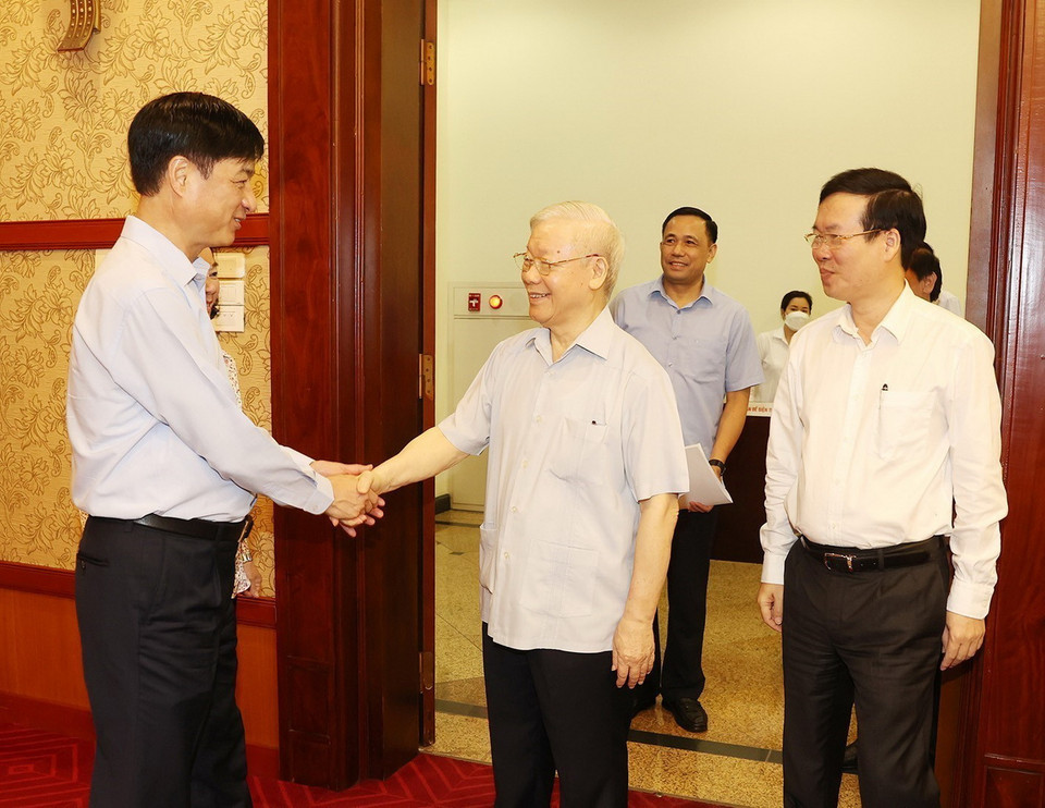 Sáng 18/11, tại Trụ sở Trung ương Đảng, Thường trực Ban Chỉ đạo Trung ương về phòng, chống tham nhũng, tiêu cực tổ chức cuộc họp để thảo luận, cho ý kiến về nhiều nội dung. Tổng Bí thư Nguyễn Phú Trọng, Trưởng Ban Chỉ đạo, chủ trì cuộc họp. (Ảnh: Trí Dũng/TTXVN)