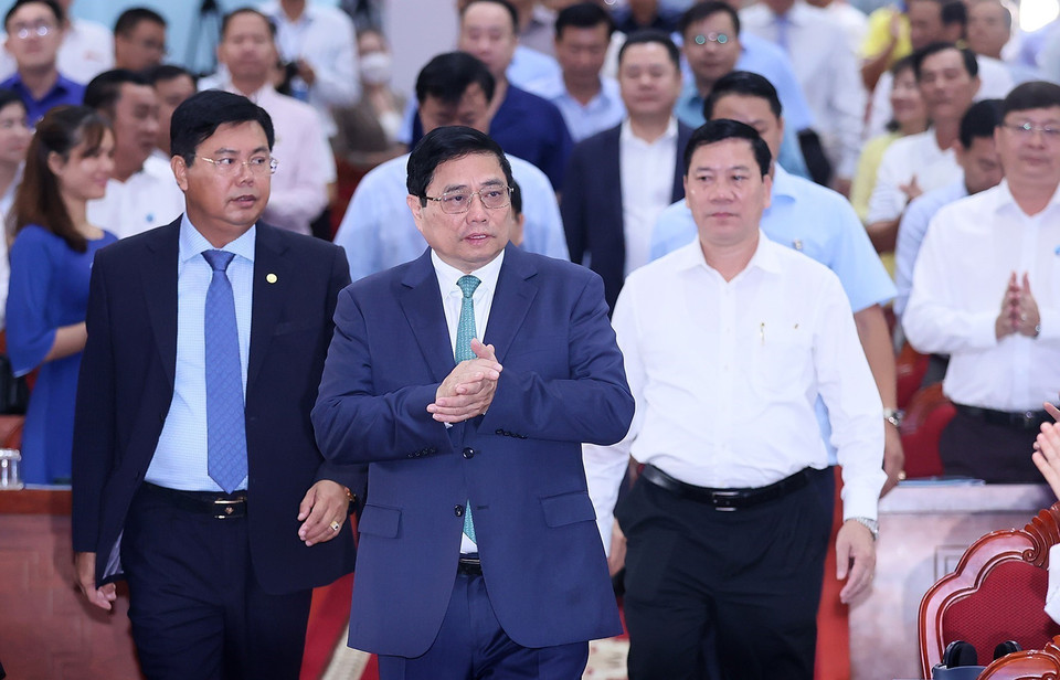 Thủ tướng Phạm Minh Chính đến dự Hội nghị Công bố Quy hoạch và Xúc tiến Đầu tư tỉnh Cà Mau. (Ảnh: Dương Giang/TTXVN)