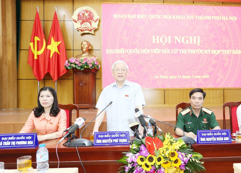 Tổng Bí thư Nguyễn Phú Trọng phát biểu tại buổi tiếp xúc cử tri quận Ba Đình, Hoàn Kiếm. (Ảnh: Trí Dũng/TTXVN)